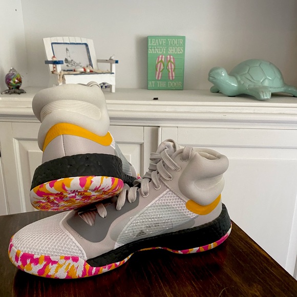 Adidas mens basketball shoes - Picture 3 of 3